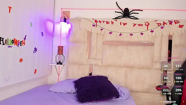 Snapshot of emily__walker chatting on 10.22.25 emily walker online show from 10.22.25