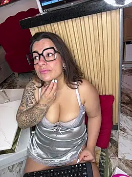 liz and thiago online show from 12.05.25