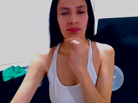 Snapshot of EmmaValmor chatting on 05.31.26 EmmaValmor online show from 05.31.26