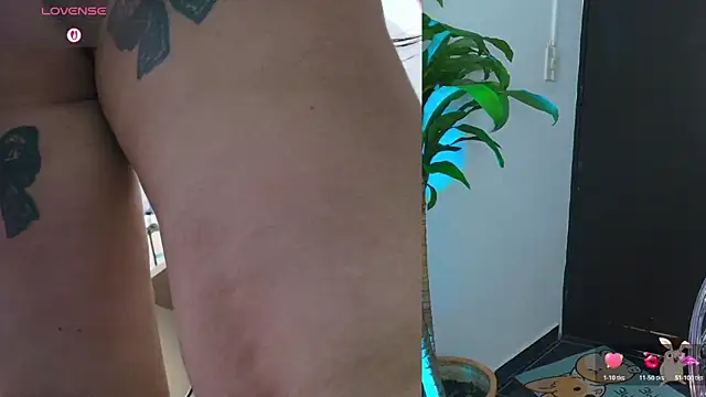 Hinata 21  online show from 10.18.25