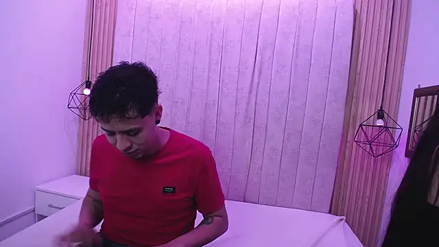 Snapshot of jakeyariana chatting on 11.03.25 jakeyariana online show from 11.03.25