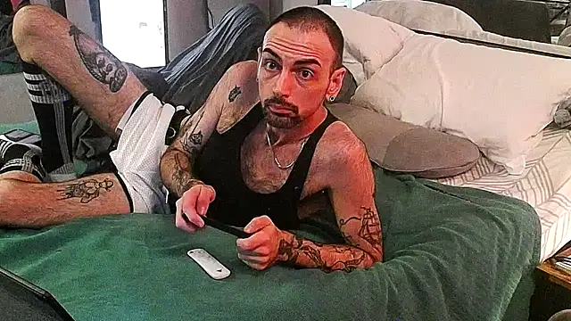 hungbot online show from 12.18.25