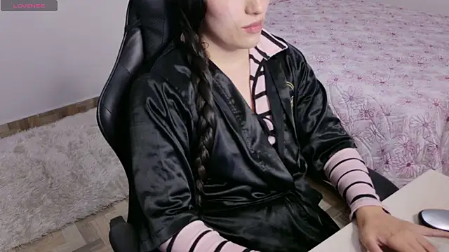 Snapshot of CattleyaAngel chatting on 05.01.26 CattleyaAngel online show from 05.01.26