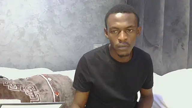 Snapshot of MthondoWeBananaX2 chatting on 11.05.25 MthondoWeBananaX2 online show from 11.05.25