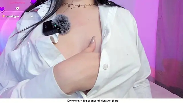 Snapshot of tellmemaddie chatting on 02.03.26 tellmemaddie online show from 02.03.26