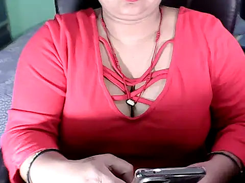 Snapshot of BABITA_KUMARII chatting on 11.17.25 BABITA KUMARII online show from 11.17.25