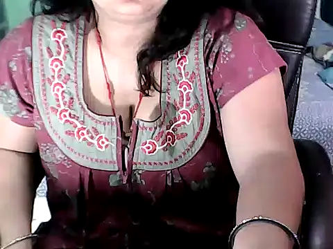Snapshot of BABITA_KUMARII chatting on 11.18.25 BABITA KUMARII online show from 11.18.25