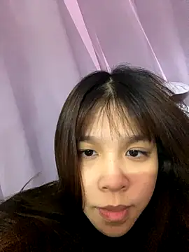 Snapshot of Hanaa07_ chatting on 11.02.25 Hanaa07 online show from 11.02.25