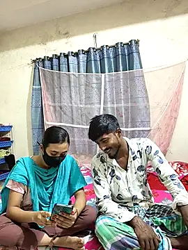 Snapshot of Love_Queen11 chatting on 10.23.25 Love Queen11 online show from 10.23.25