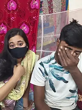 Snapshot of Love_Queen11 chatting on 11.08.25 Love Queen11 online show from 11.08.25