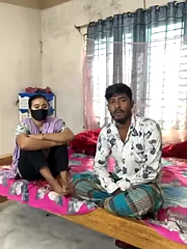 Snapshot of Love_Queen11 chatting on 11.18.25 Love Queen11 online show from 11.18.25