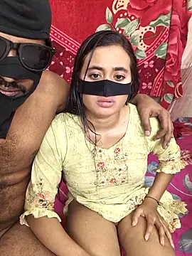 Snapshot of Love_Queen11 chatting on 11.18.25 Love Queen11 online show from 11.18.25