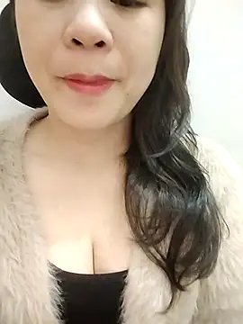 Girl Shy2000 online show from 01.12.26