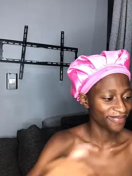 Snapshot of Caramel102004 chatting on 02.10.26 Caramel102004 online show from 02.10.26