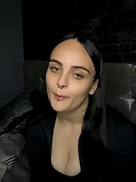 Snapshot of ScarStarX chatting on 09.24.25 ScarStarX online show from 09.24.25