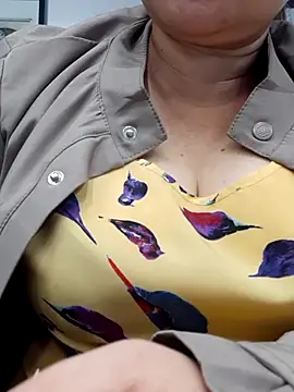 Kimkhaepretty online show from 11.17.25