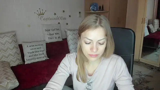 Tiffany Bates online show from 09.30.25