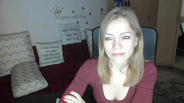 Tiffany Bates online show from 10.10.25