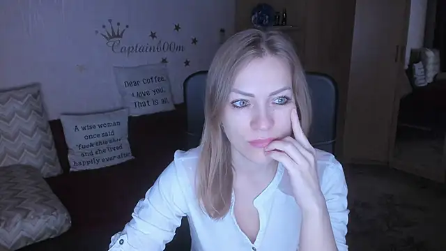 Tiffany Bates online show from 10.24.25