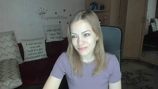 Tiffany Bates online show from 12.03.25