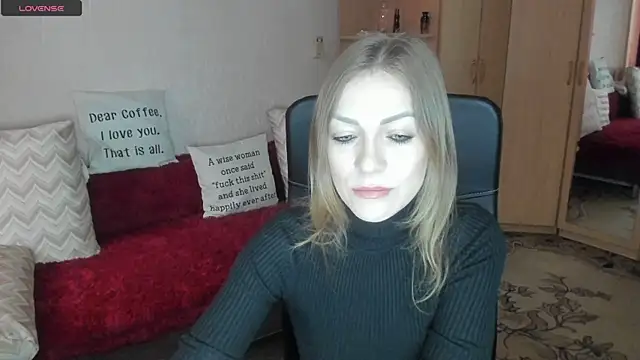Snapshot of Tiffany_Bates chatting on 04.26.26 Tiffany Bates online show from 04.26.26
