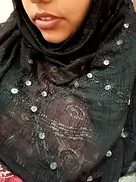 Snapshot of Miss_Rose__ chatting on 10.28.25 Miss Rose online show from 10.28.25