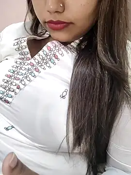 Snapshot of Miss_Rose__ chatting on 11.05.25 Miss Rose online show from 11.05.25