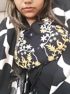 Snapshot of Miss_Rose__ chatting on 11.08.25 Miss Rose online show from 11.08.25