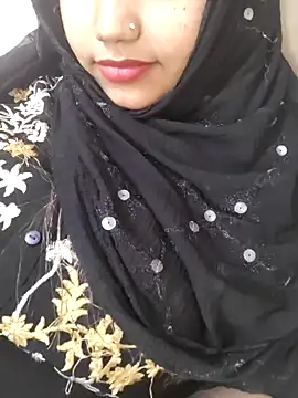 Snapshot of Miss_Rose__ chatting on 11.15.25 Miss Rose online show from 11.15.25