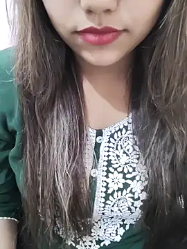 Snapshot of Miss_Rose__ chatting on 11.17.25 Miss Rose online show from 11.17.25