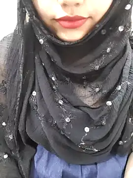 Snapshot of Miss_Rose__ chatting on 11.20.25 Miss Rose online show from 11.20.25