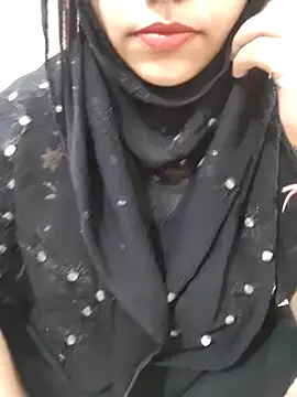 Snapshot of Miss_Rose__ chatting on 11.22.25 Miss Rose online show from 11.22.25