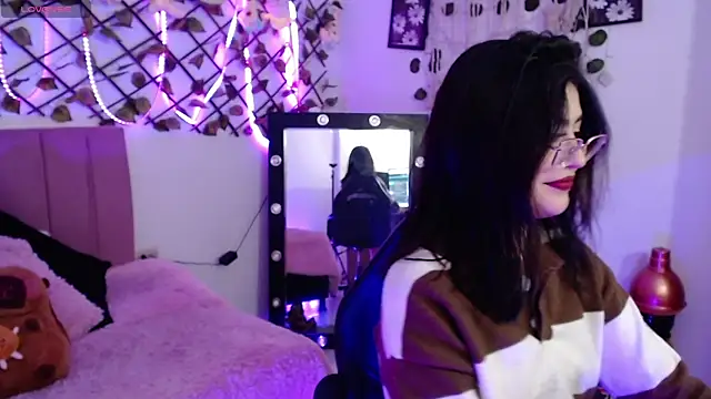 isa bunny18 online show from 10.10.25