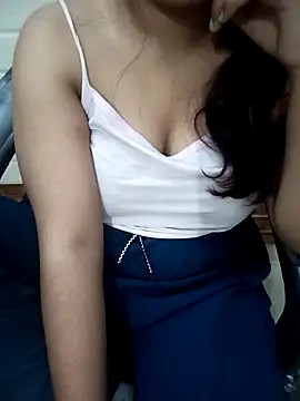 Minakshi 677 online show from 12.13.25