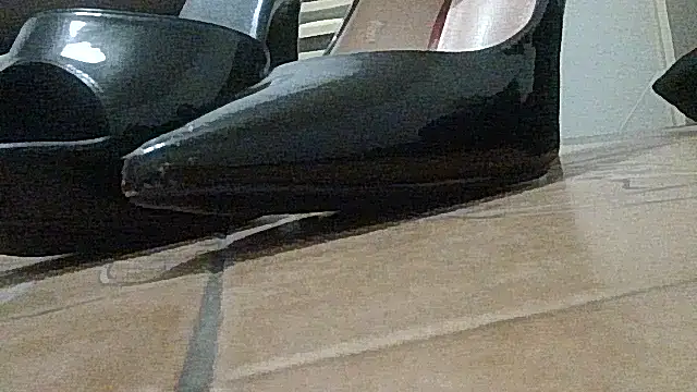 vanessadeesse online show from 03.08.26