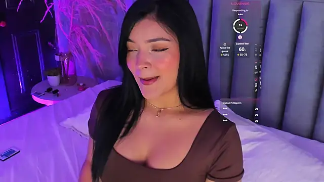 Snapshot of EmmaBlossom chatting on 09.26.25 EmmaBlossom online show from 09.26.25