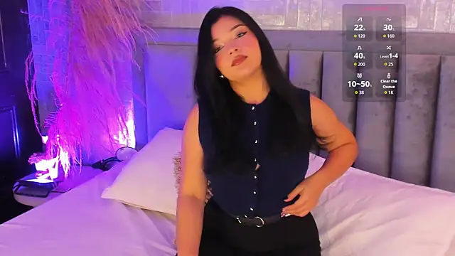 Snapshot of EmmaBlossom chatting on 10.17.25 EmmaBlossom online show from 10.17.25