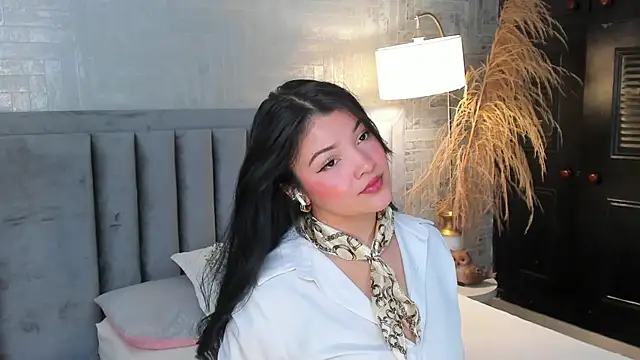 EmmaBlossom online show from 05.21.26