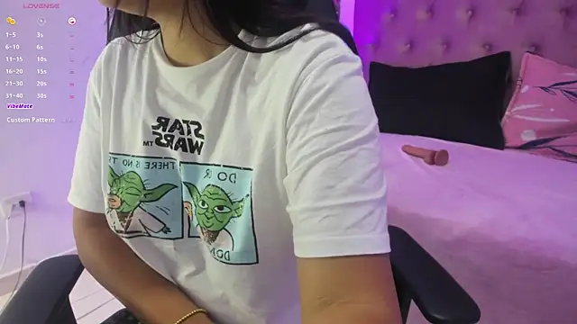 Snapshot of Greicy_wish chatting on 11.13.25 Greicy wish online show from 11.13.25