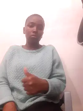 Snapshot of QueenLanaL chatting on 10.09.25 QueenLanaL online show from 10.09.25