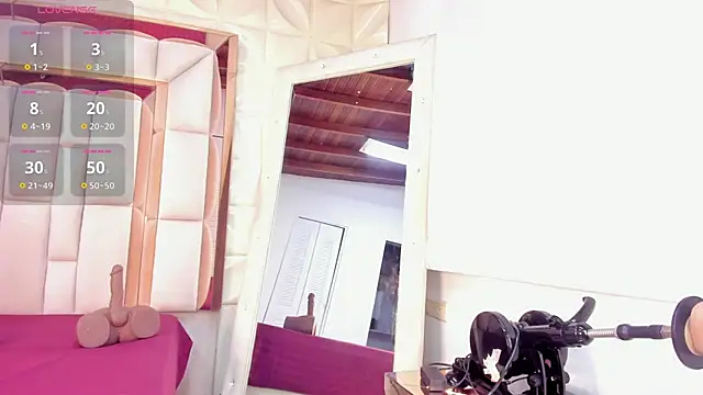 Sarah Adamss online show from 10.17.25