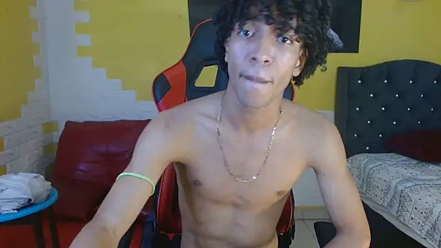 Snapshot of xion_ez chatting on 09.25.25 xion ez online show from 09.25.25