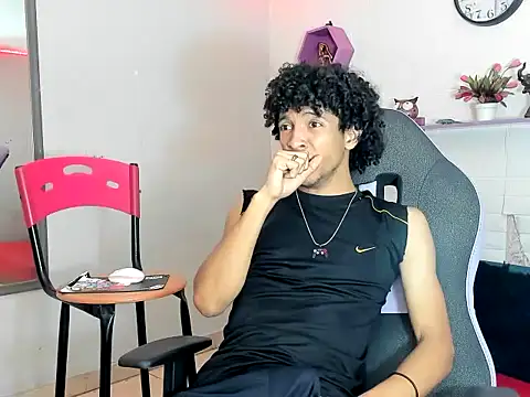 Snapshot of xion_ez chatting on 11.03.25 xion ez online show from 11.03.25