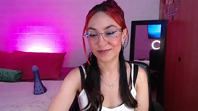Snapshot of Amy66 chatting on 05.22.26 Amy66 online show from 05.22.26