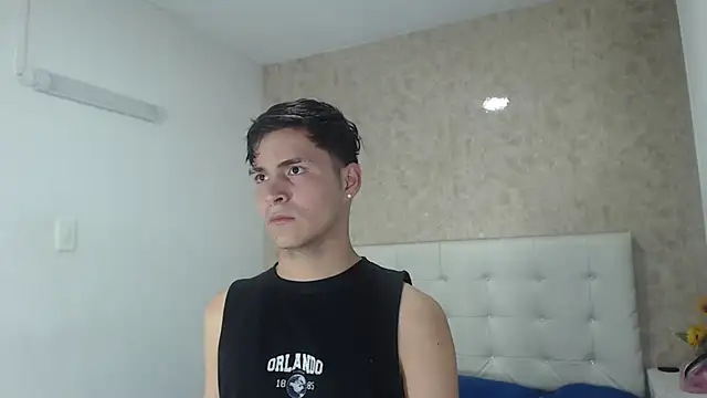 Aaron Foxxx online show from 12.13.25