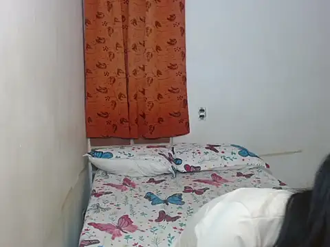 kiyusweetcrazy online show from 10.14.25