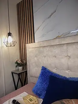 Snapshot of Honey_noir chatting on 02.13.26 Honey noir online show from 02.13.26