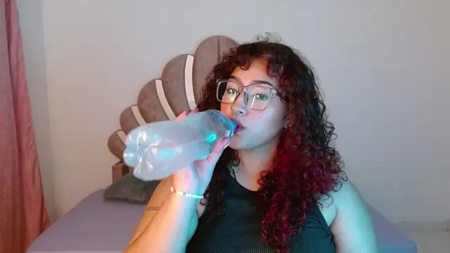 BlueeVelvet online show from 09.29.25