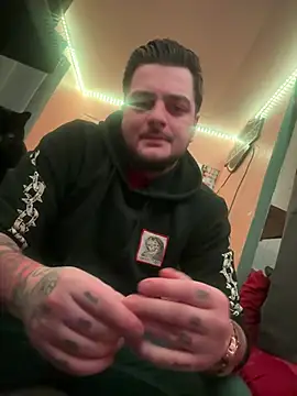 latenightguy online show from 01.11.26