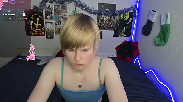 Cattie w  online show from 01.07.26